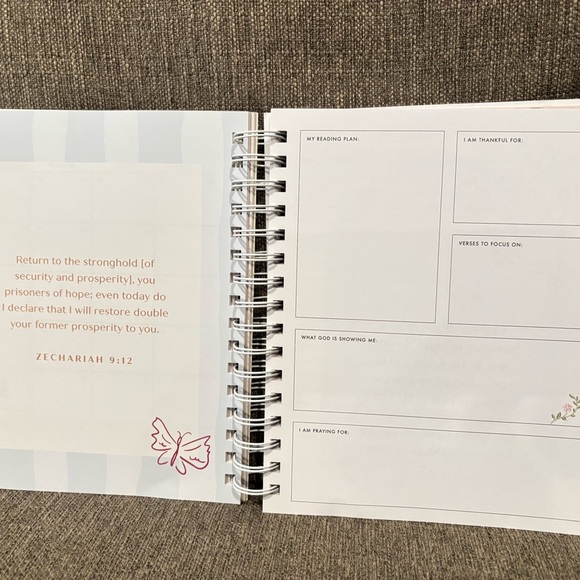 Dare to Believe Pink Daily Planner - Picture 6 of 7